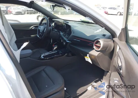 2025 Chevrolet Trax Fwd 2Rs from USA, damaged, VIN KL77LJEP9SC049231